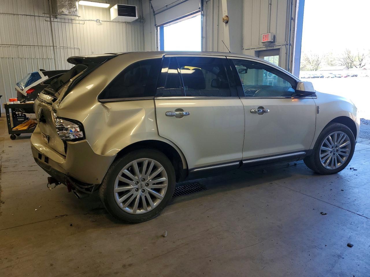 2011 Lincoln Mkx - Image 3