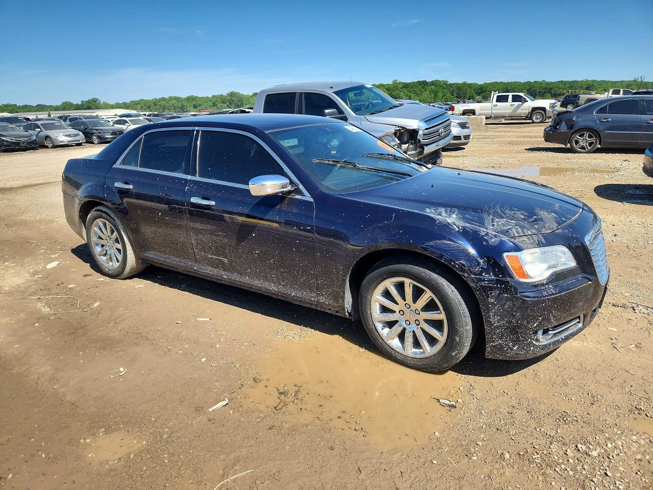 2012 Chrysler 300 Limited - Фото 4