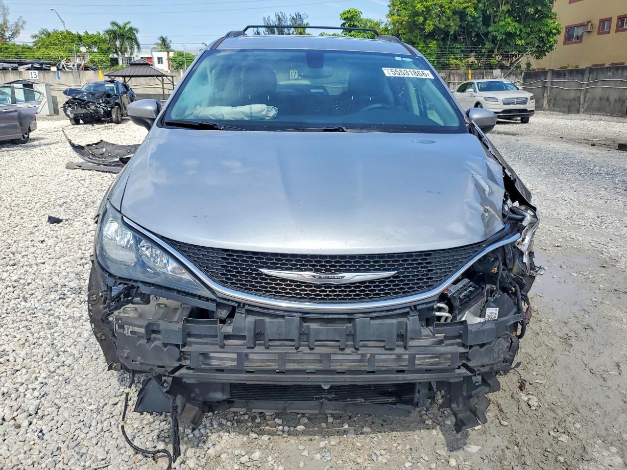 2021 Chrysler Voyager Lxi - Image 5
