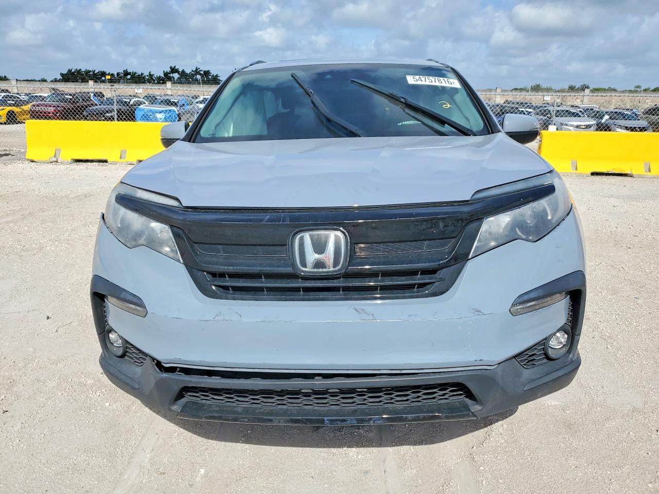 2022 Honda Pilot Se - Фото 5