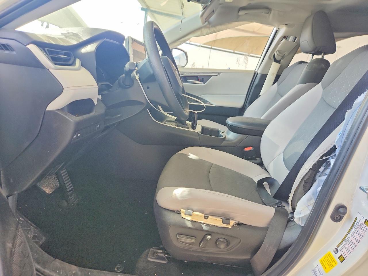 2025 Toyota Rav4 Xle - Image 7