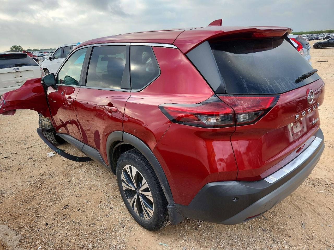 2023 Nissan Rogue Sv - Фото 2