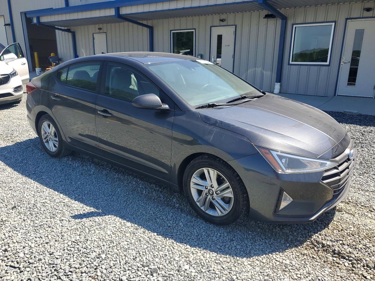 2020 Hyundai Elantra Sel - Фото 4