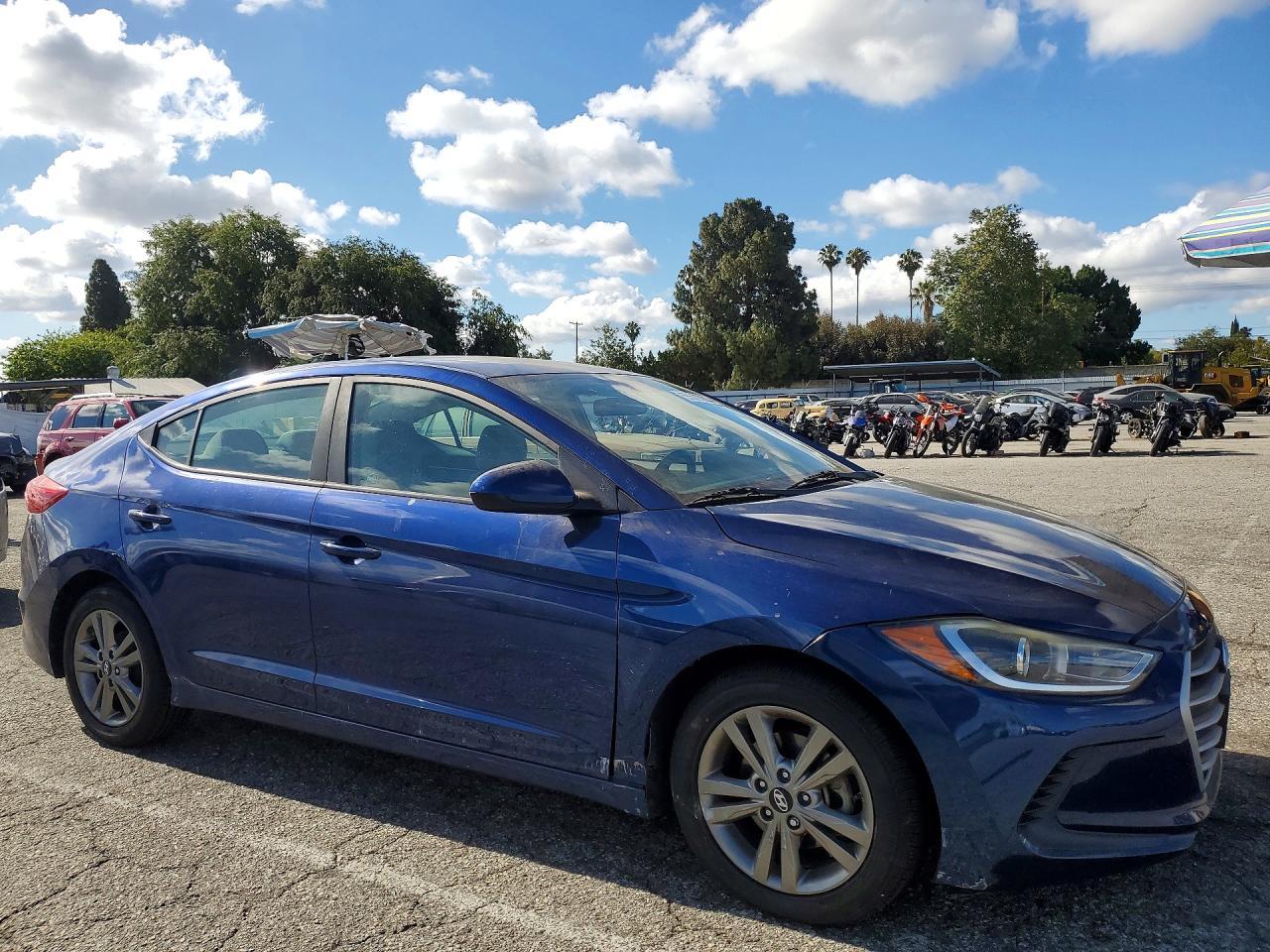 2017 Hyundai Elantra Se - Image 4
