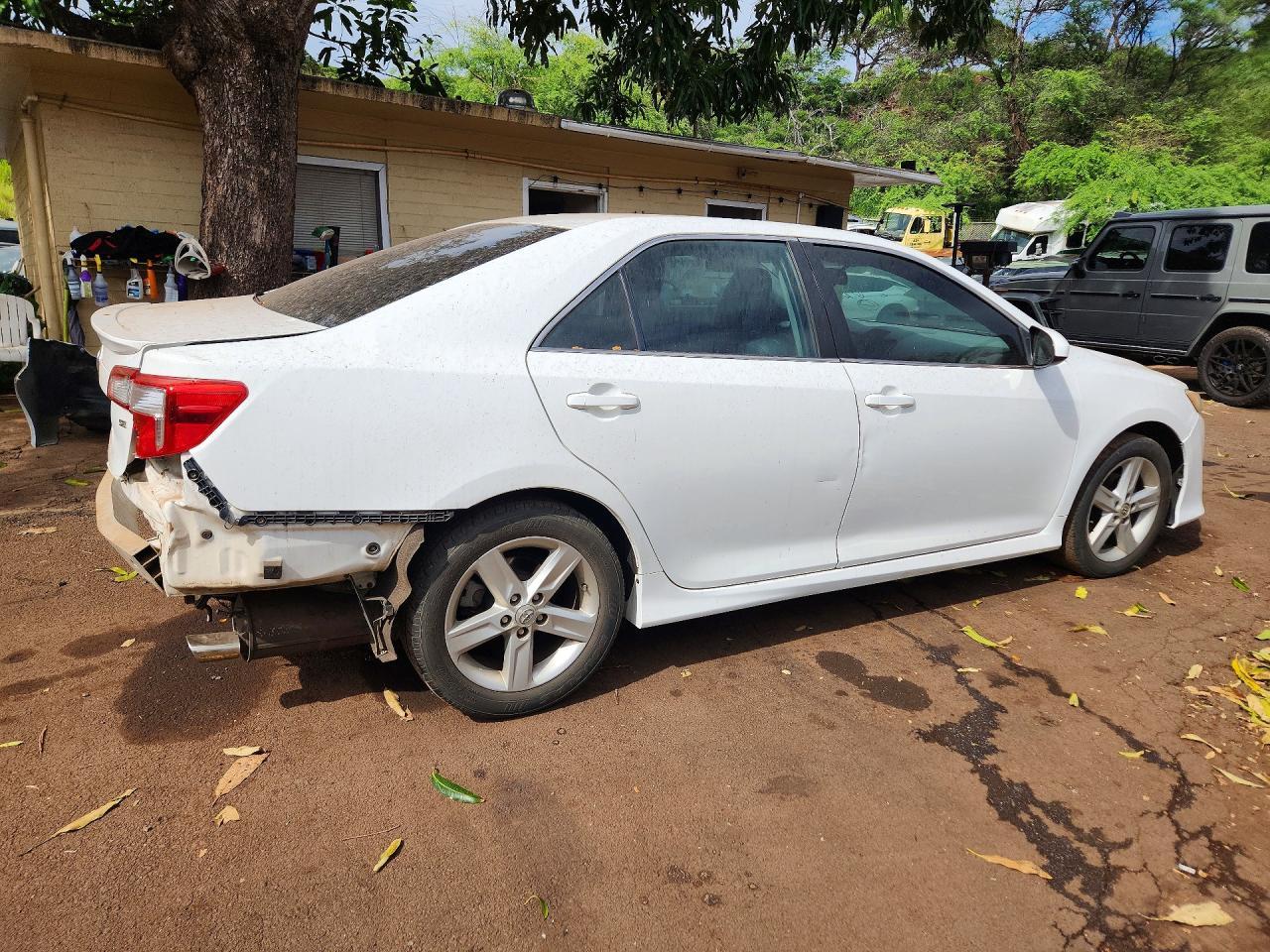 2014 Toyota Camry L - Фото 3