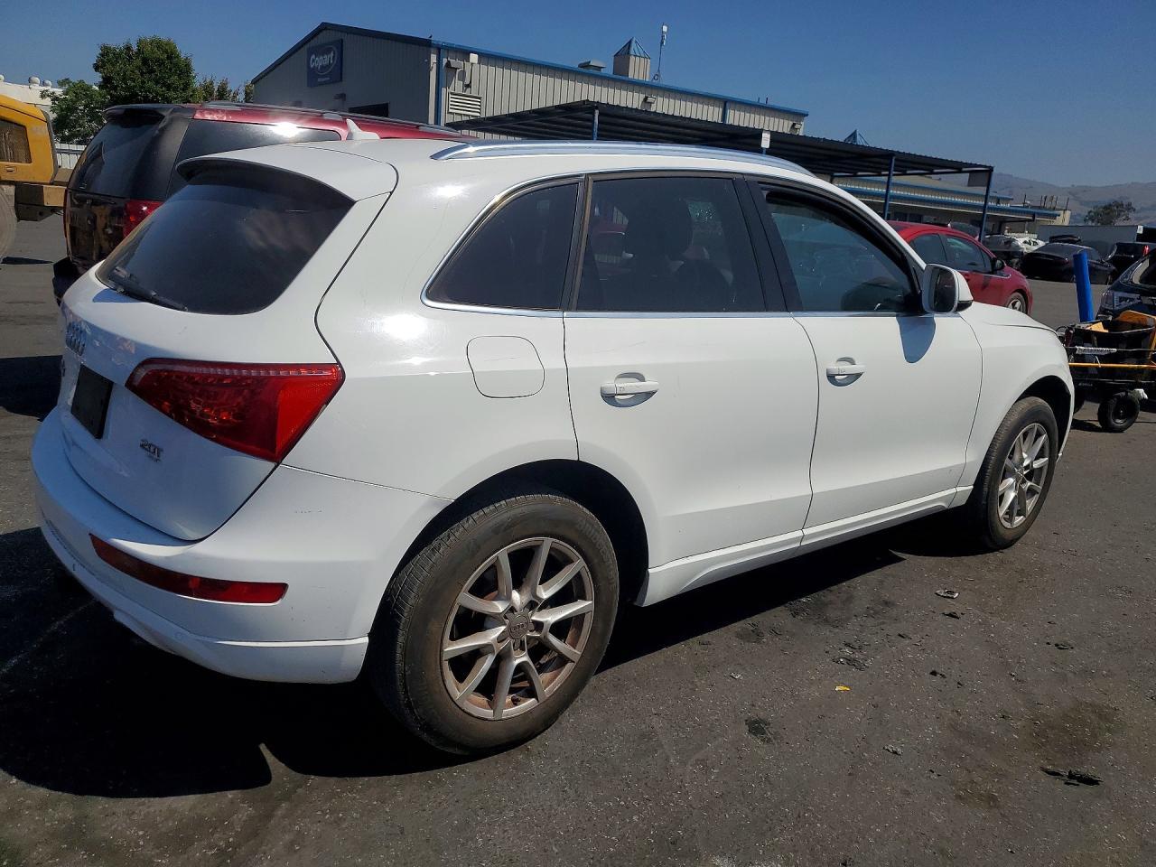 2012 Audi Q5 Premium Plus - Image 3