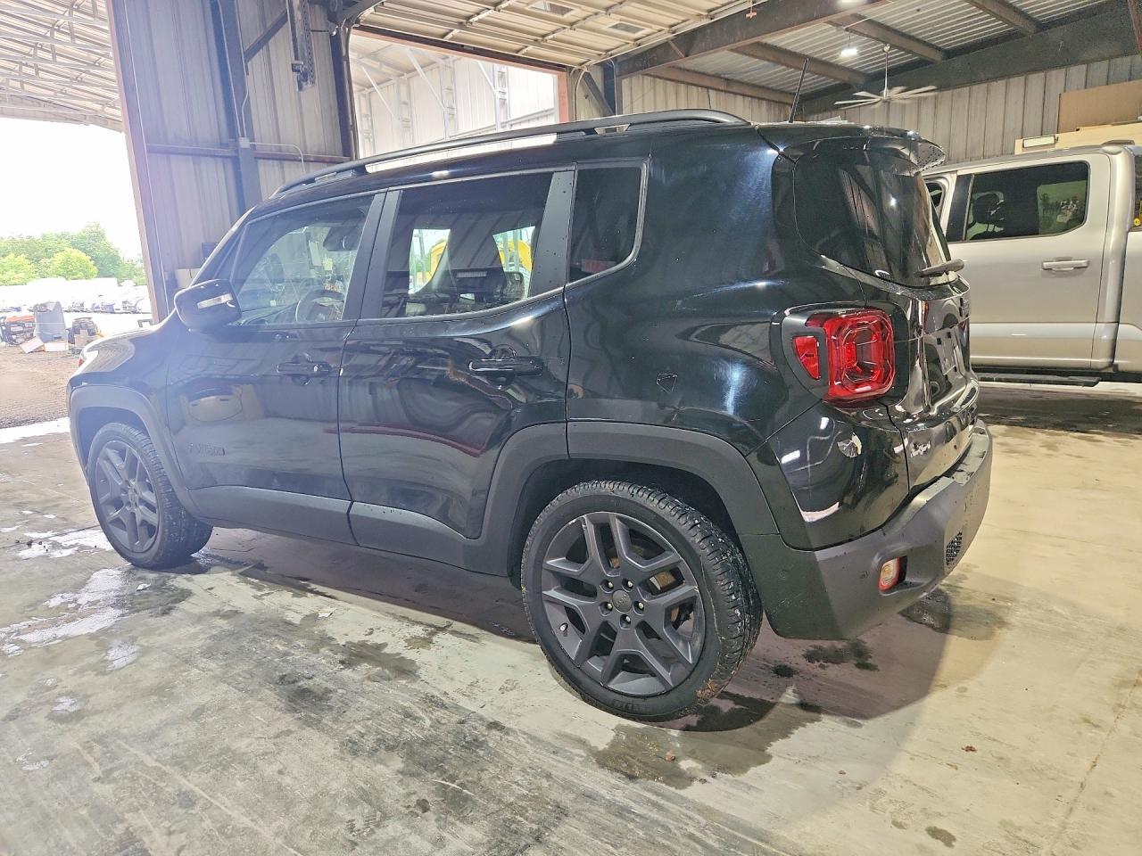2019 Jeep Renegade - Фото 2