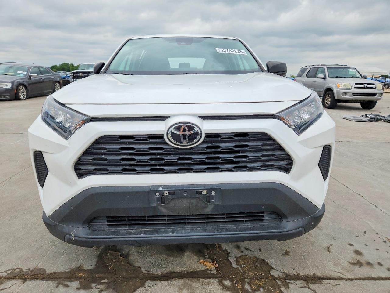 2022 Toyota Rav4 Le - Image 5