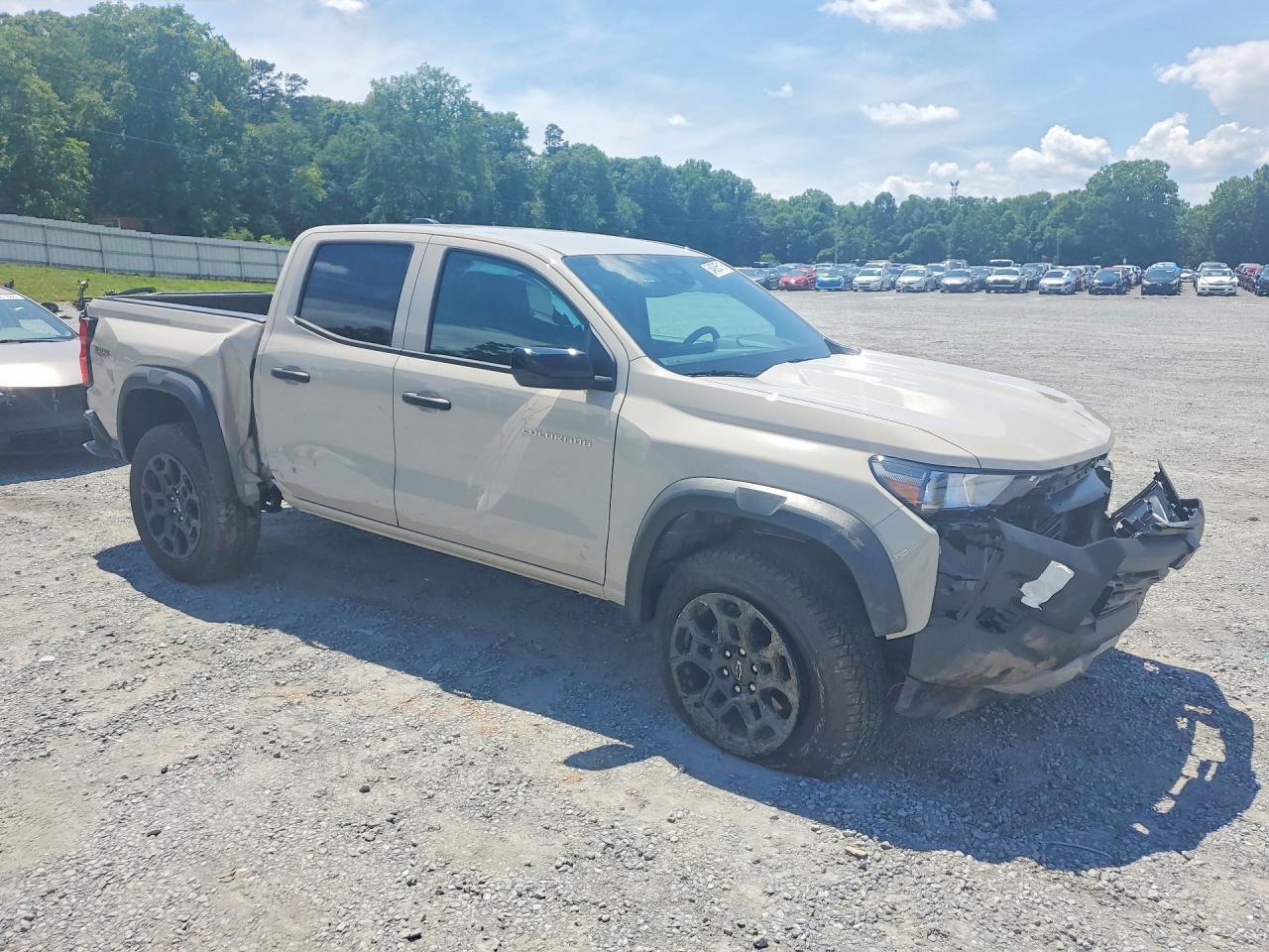 2026 Chevrolet Colorado Trail Boss - Image 4