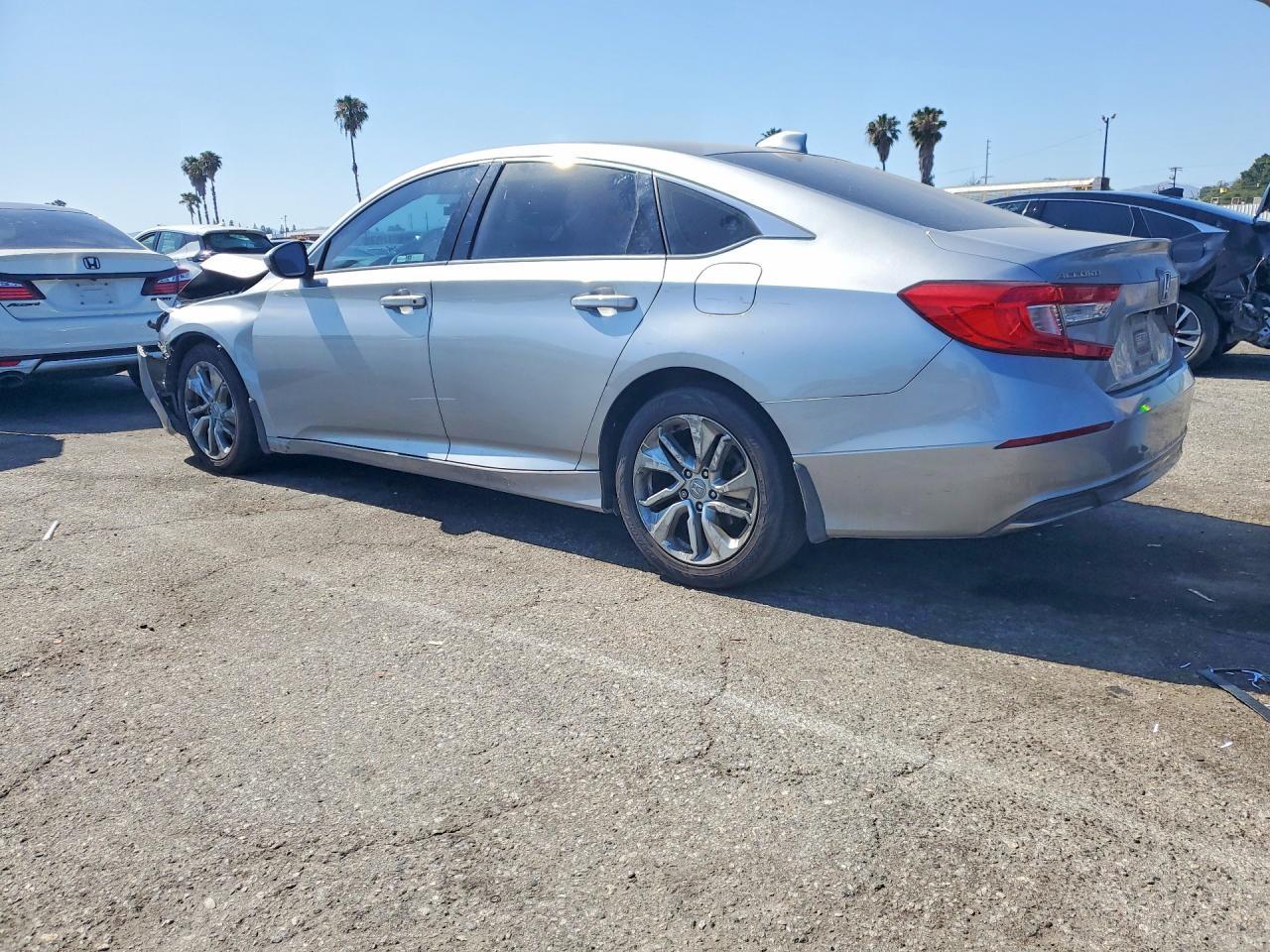 2019 Honda Accord Lx - Фото 2