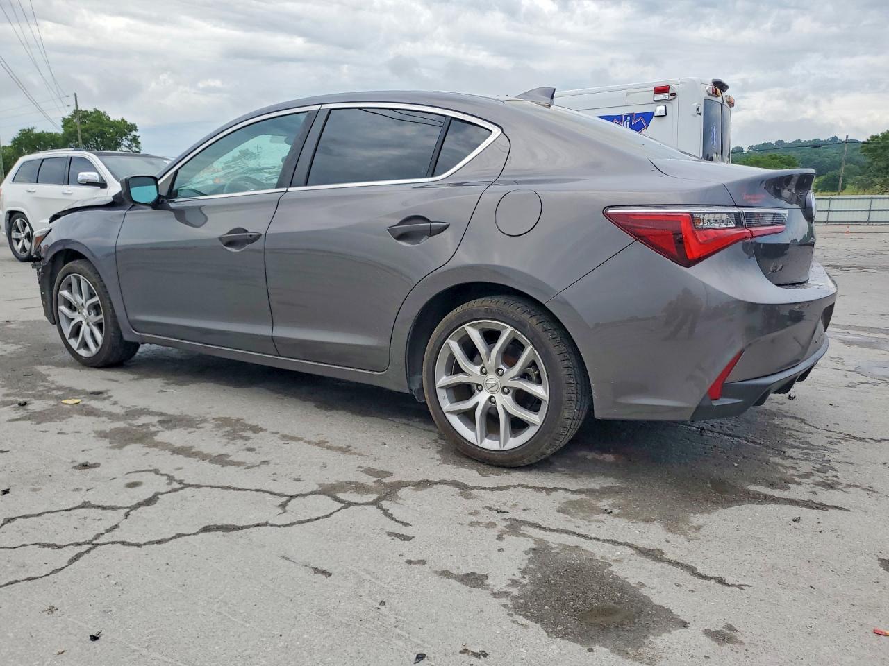 2019 Acura Ilx - Image 2