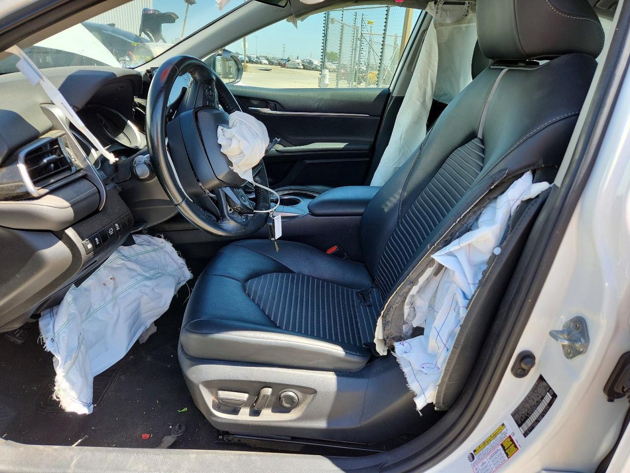 2023 Toyota Camry Se - Image 7