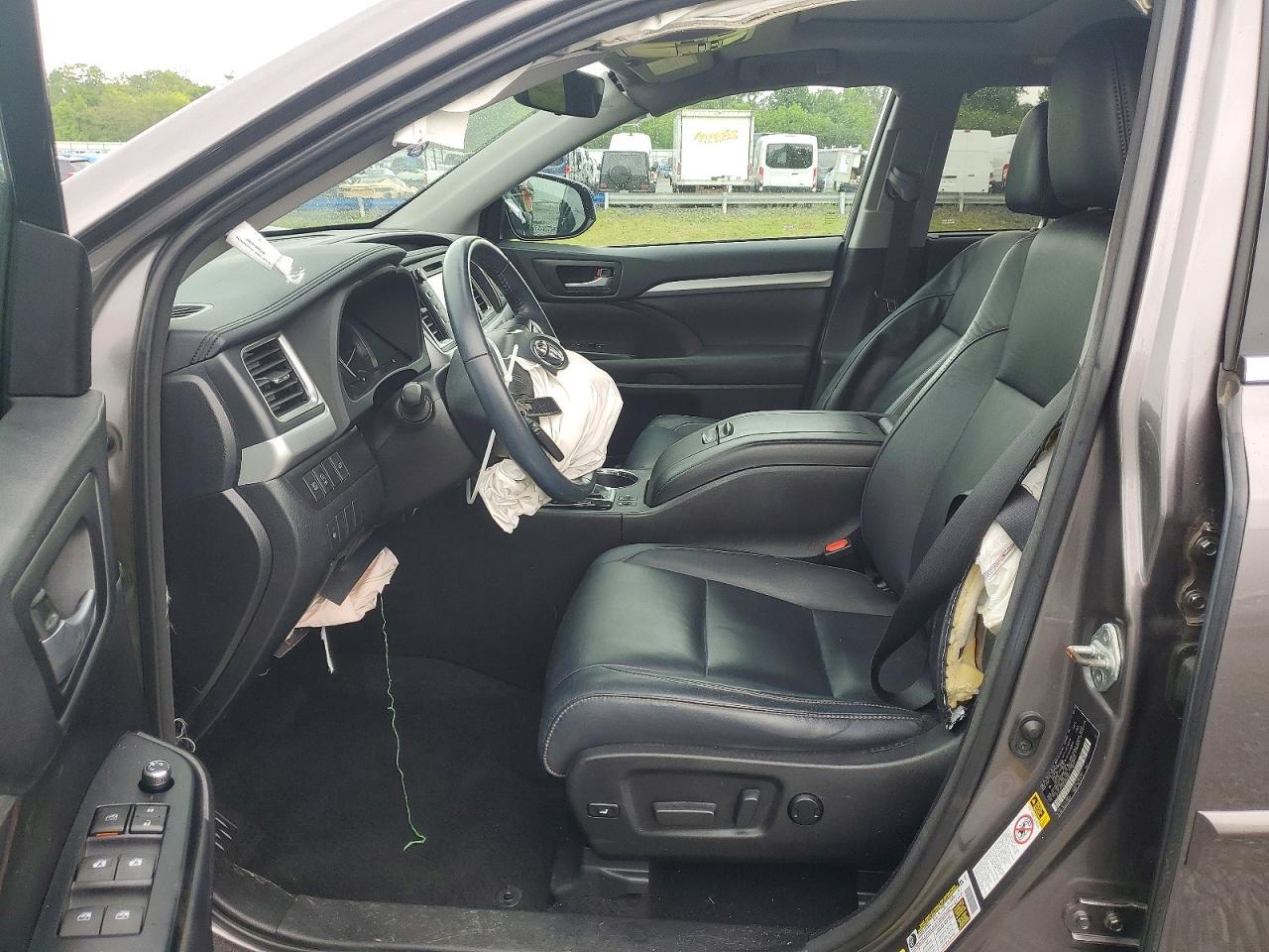2018 Toyota Highlander Xle - Image 7