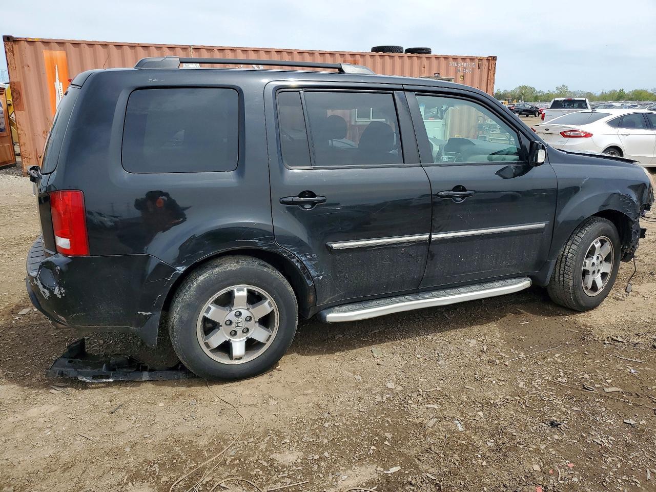 2010 Honda Pilot Touring - Image 3