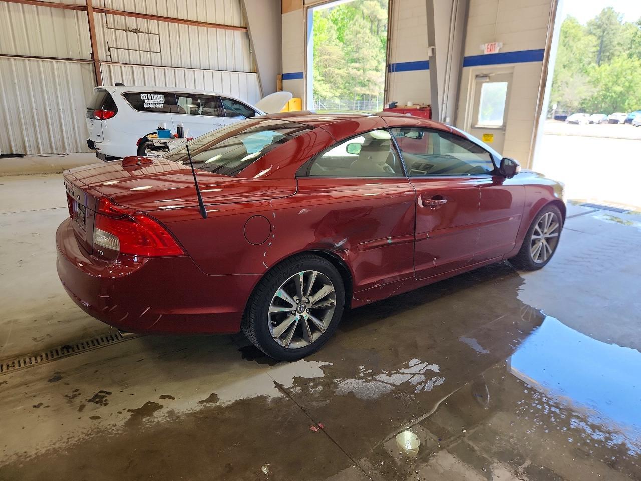 2011 Volvo C70 - Image 3