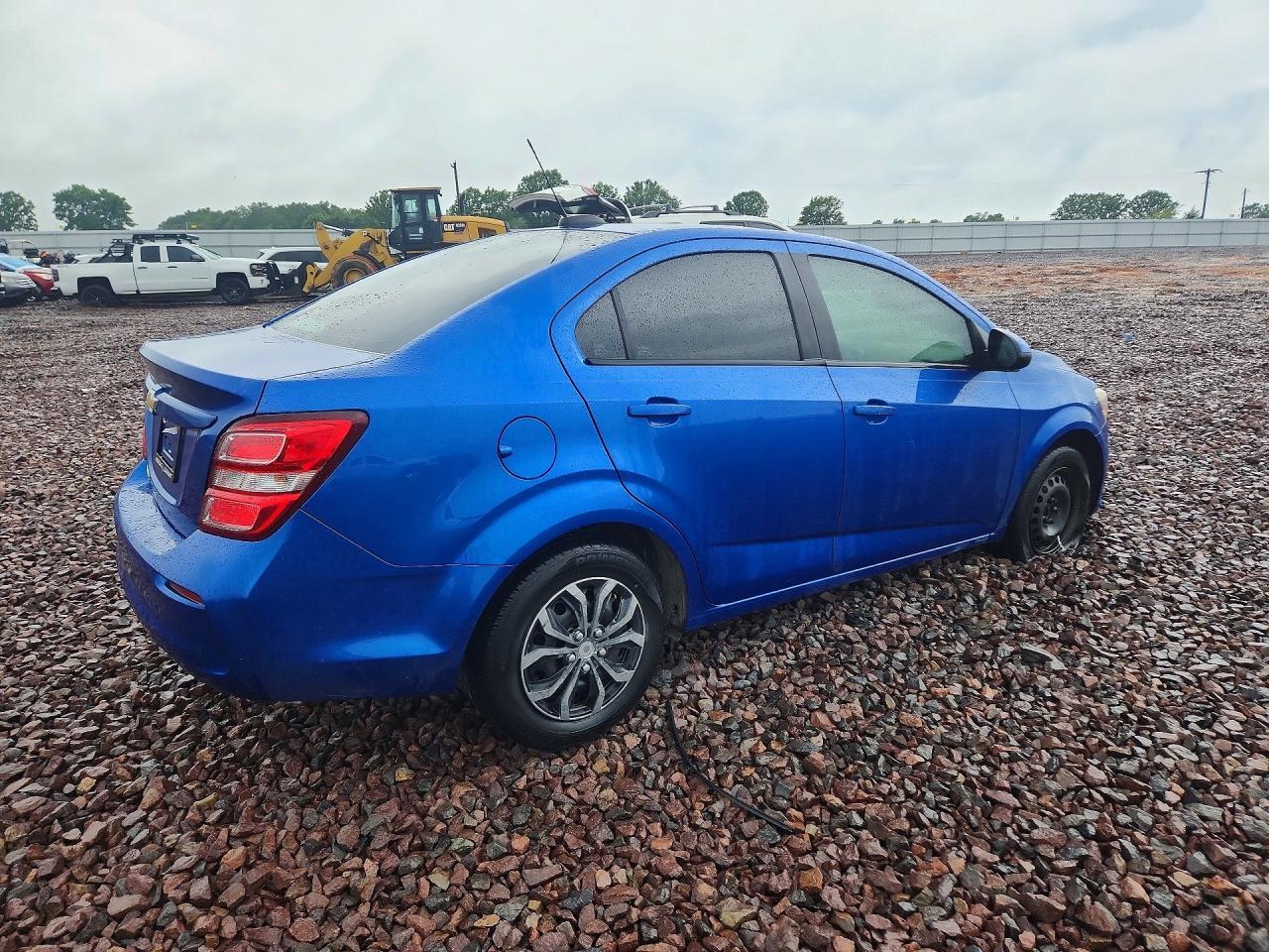 2017 Chevrolet Sonic Ls - Фото 3