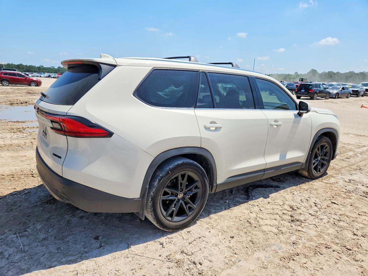 2024 Toyota Grand Highlander Limited - Фото 3