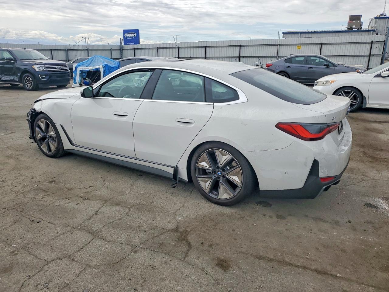 2025 BMW I4 Edrive 40 - Image 2