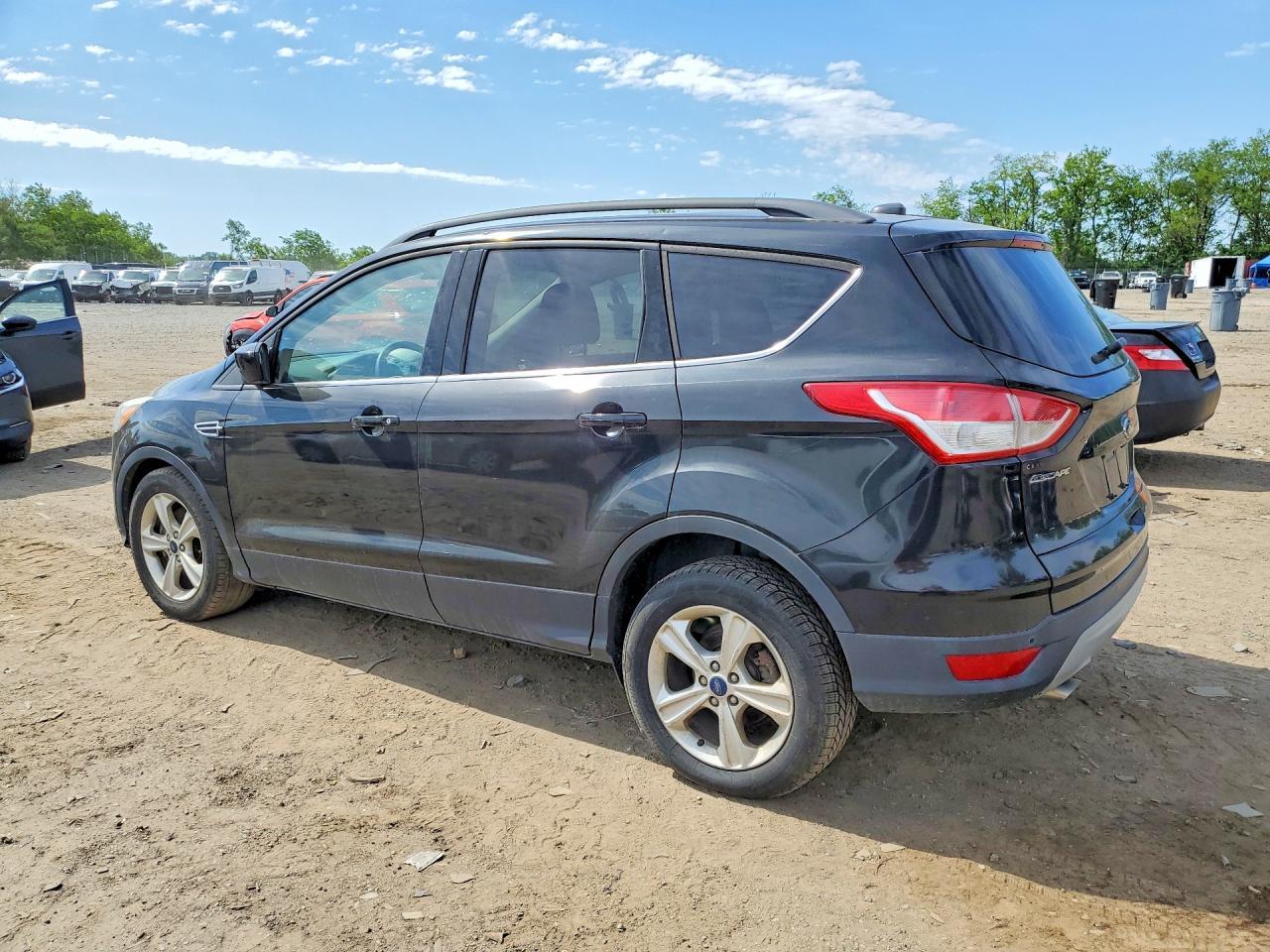 2015 Ford Escape Se - Image 2