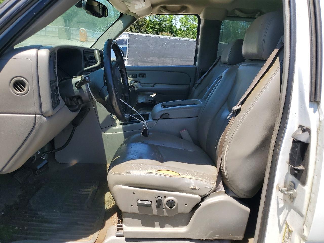 2007 GMC New Sierra K1500 Classic - Image 7