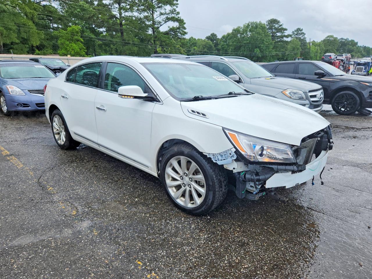 2016 Buick Lacrosse - Image 4