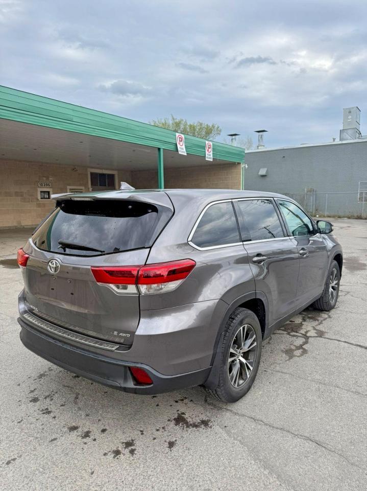 2019 Toyota Highlander Le - Image 4