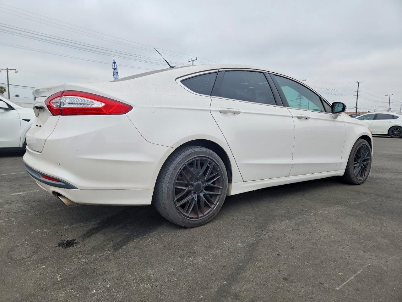 2013 Ford Fusion Se - Фото 3