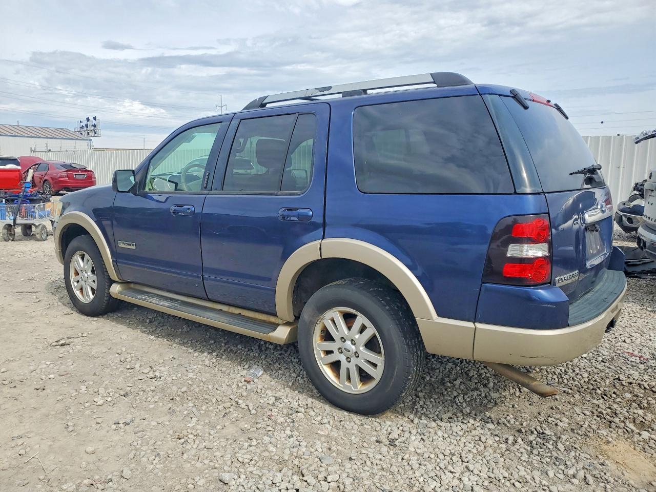 2007 Ford Explorer Eddie Bauer - Image 2