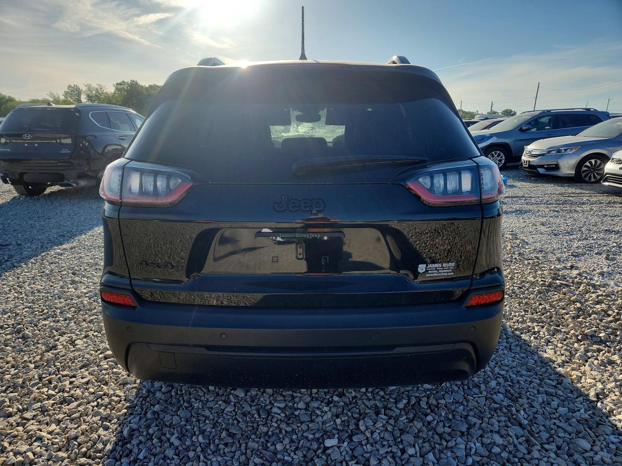 2023 Jeep Cherokee Altitude Lux - Фото 6
