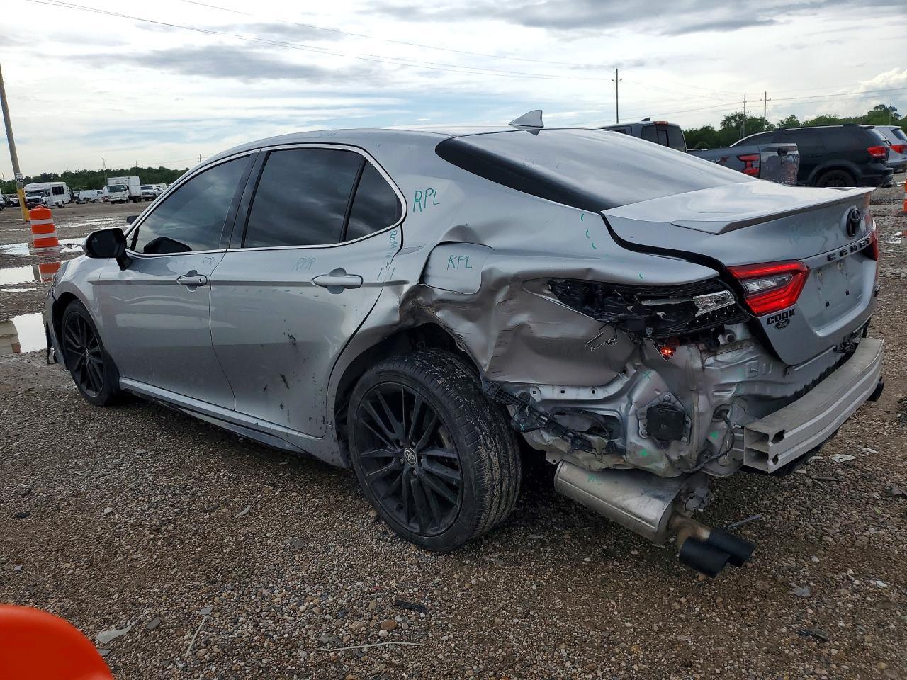 2022 Toyota Camry Xse - Image 2