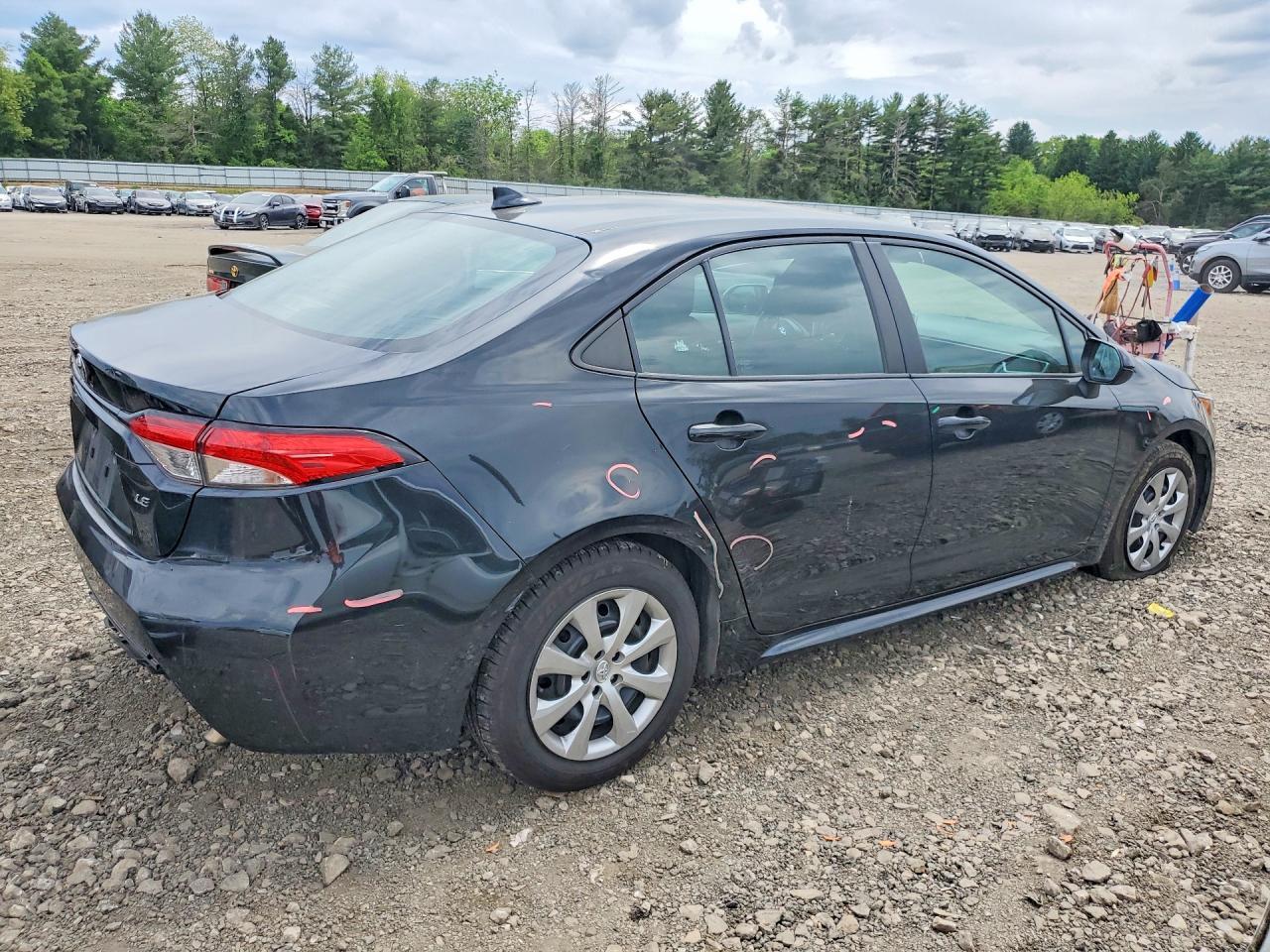 2021 Toyota Corolla Le - Фото 3