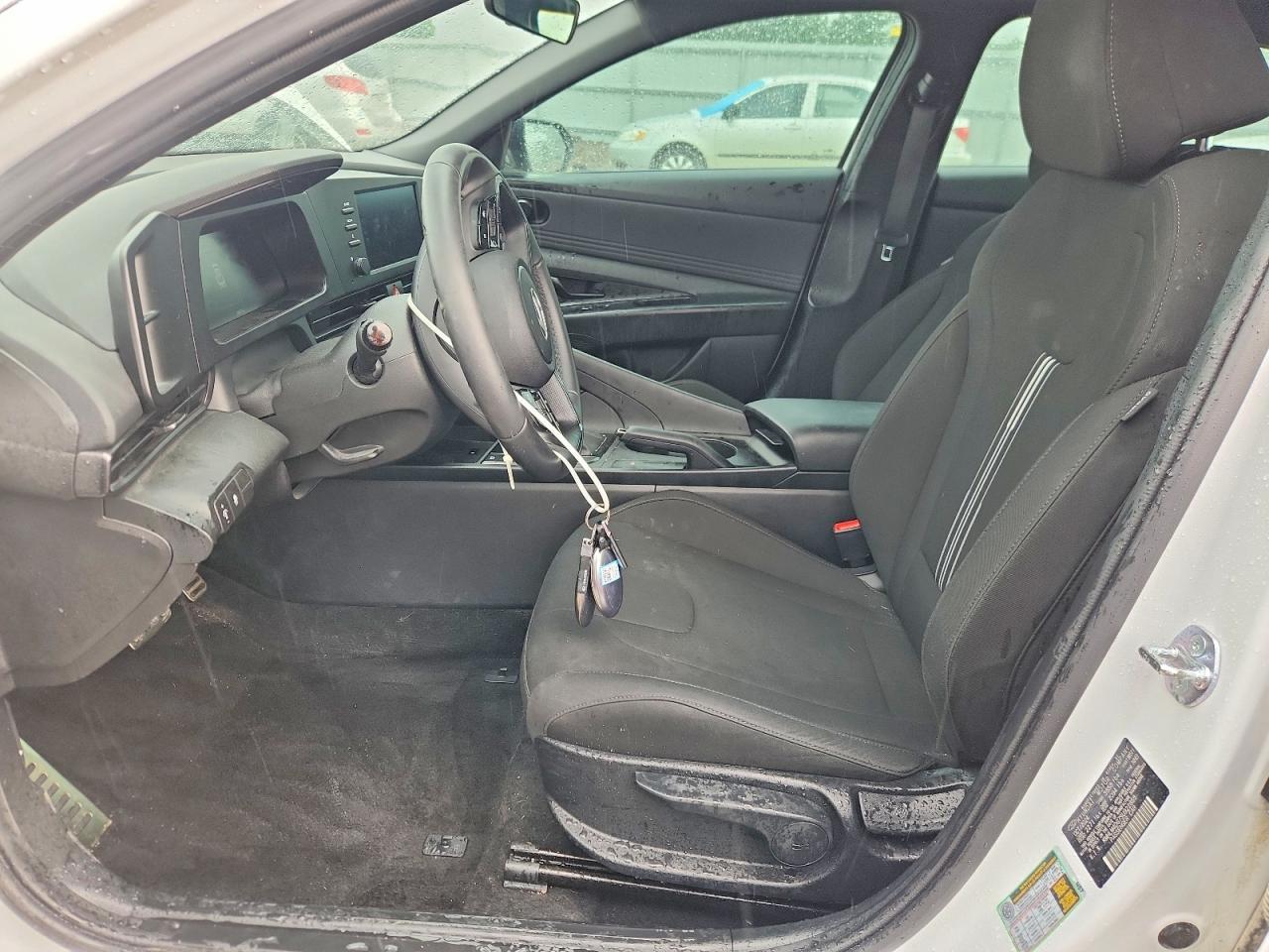 2025 Hyundai Elantra Sel Sport - Фото 7