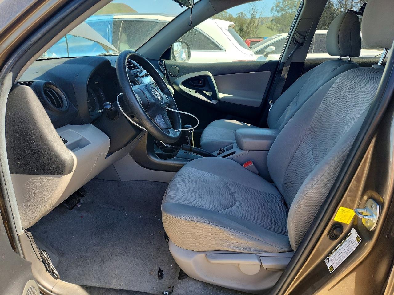 2011 Toyota Rav4 Base - Фото 7