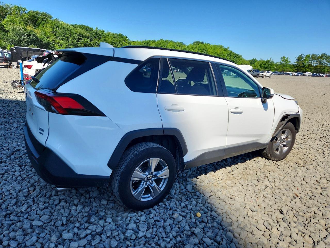 2025 Toyota Rav4 Xle - Фото 3