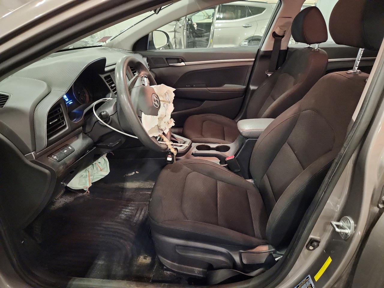 2020 Hyundai Elantra Se - Image 7