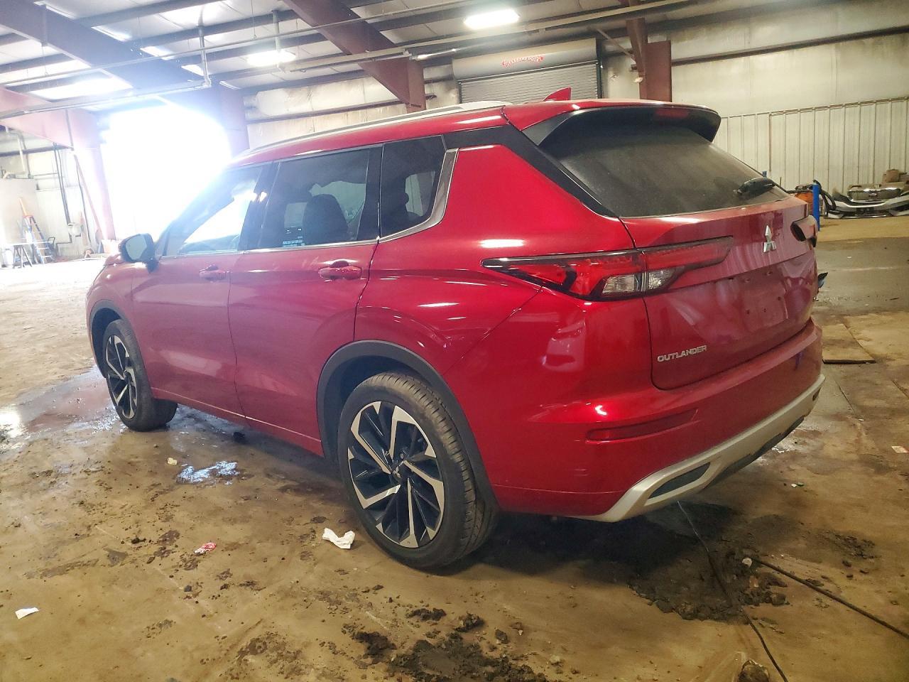 2023 Mitsubishi Outlander Sel - Image 2
