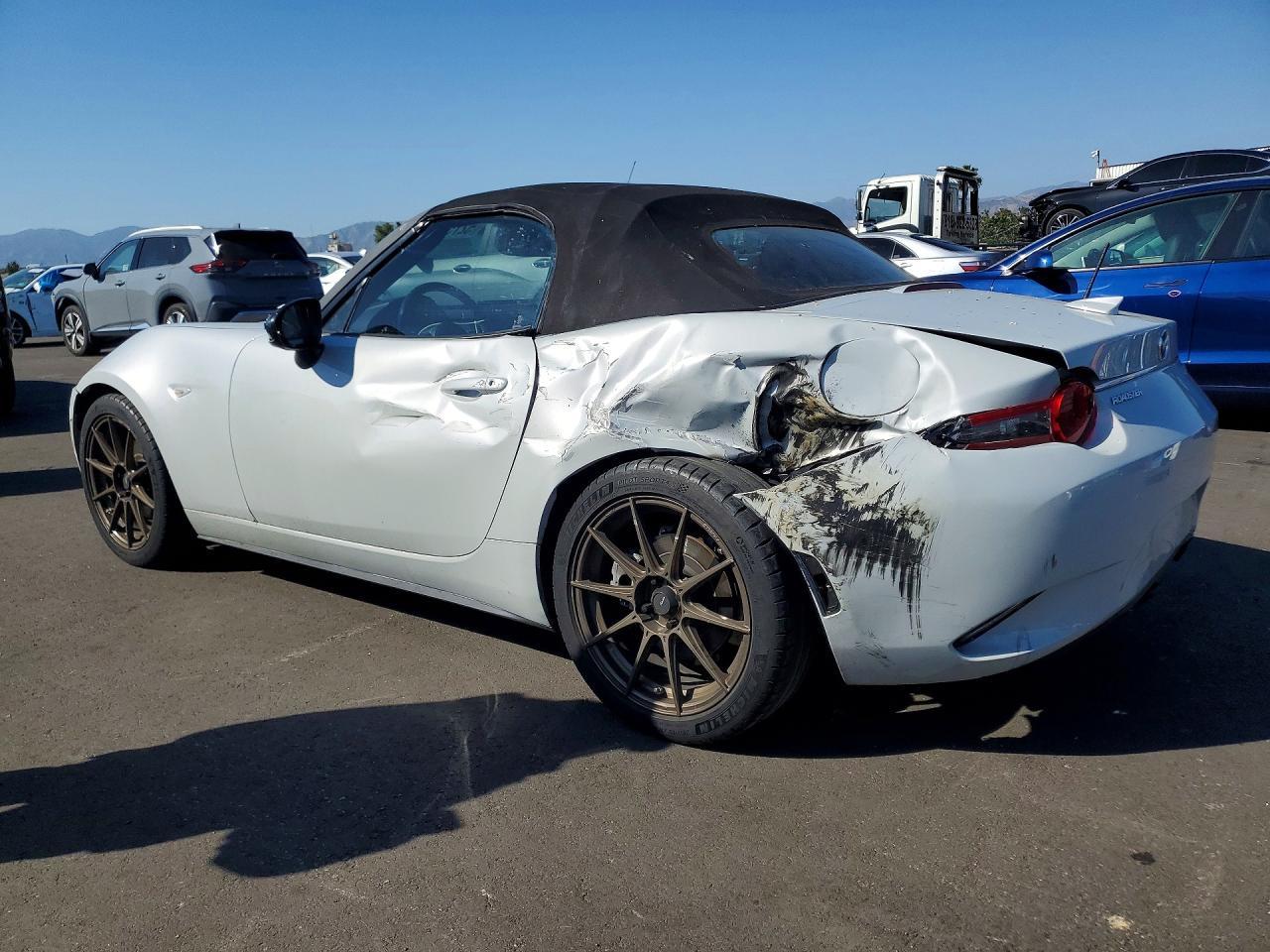 2018 Mazda Mx-5 Miata Grand Touring - Image 2