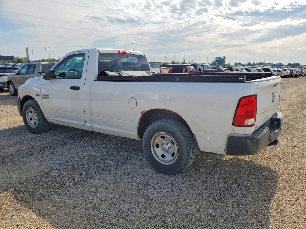 2015 Ram 1500 St - Фото 2