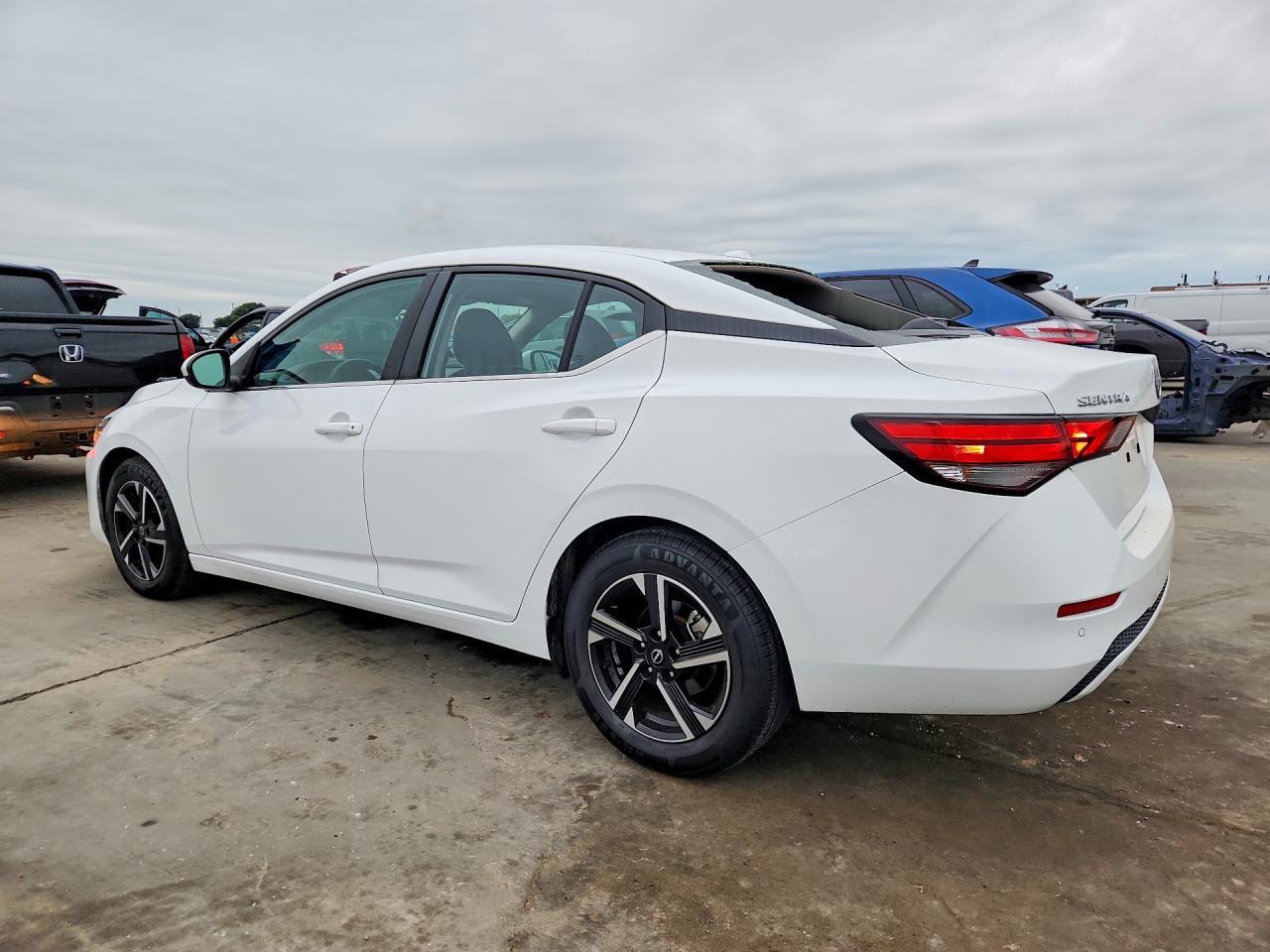 2024 Nissan Sentra Sv - Image 2