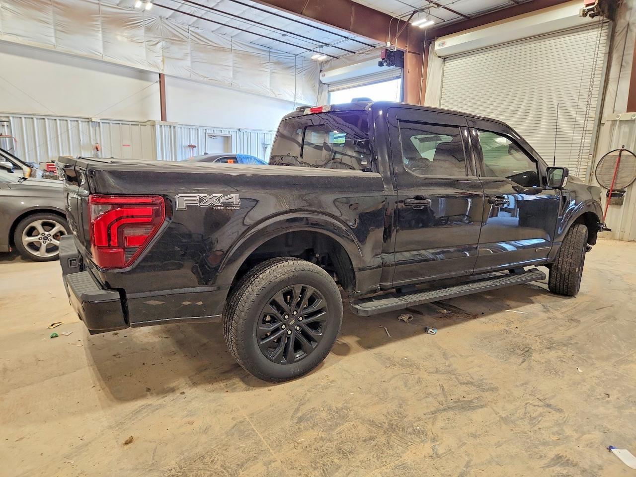 2025 Ford F150 Lariat - Фото 3