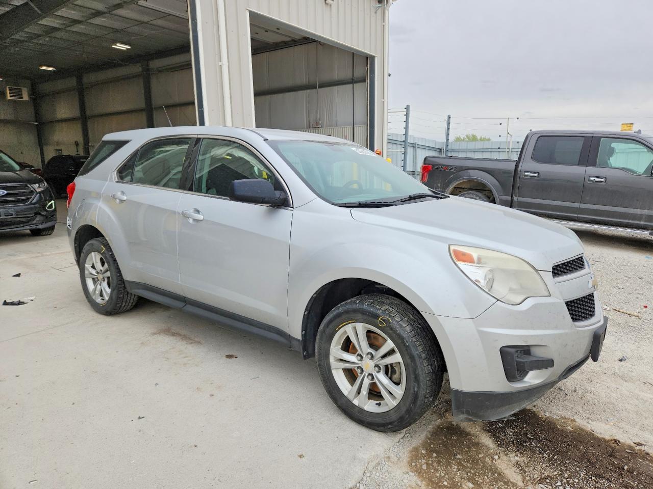 2011 Chevrolet Equinox Ls - Фото 4