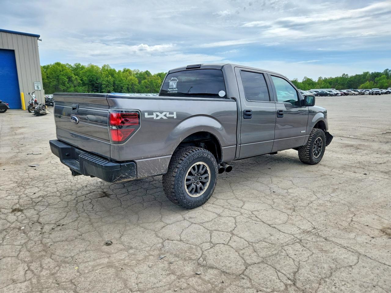 2014 Ford F150 Supercrew - Фото 3