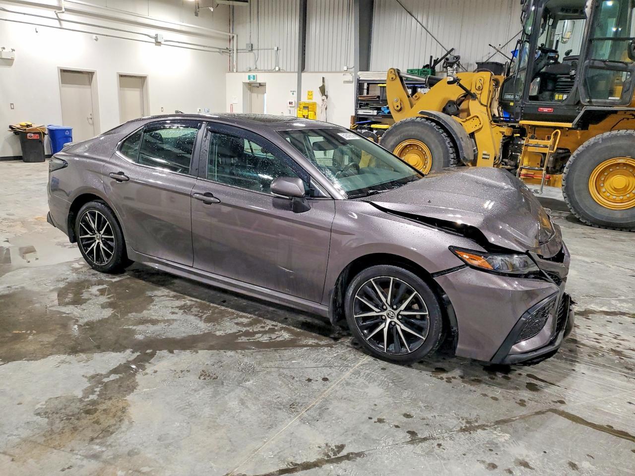 2021 Toyota Camry Se - Image 4