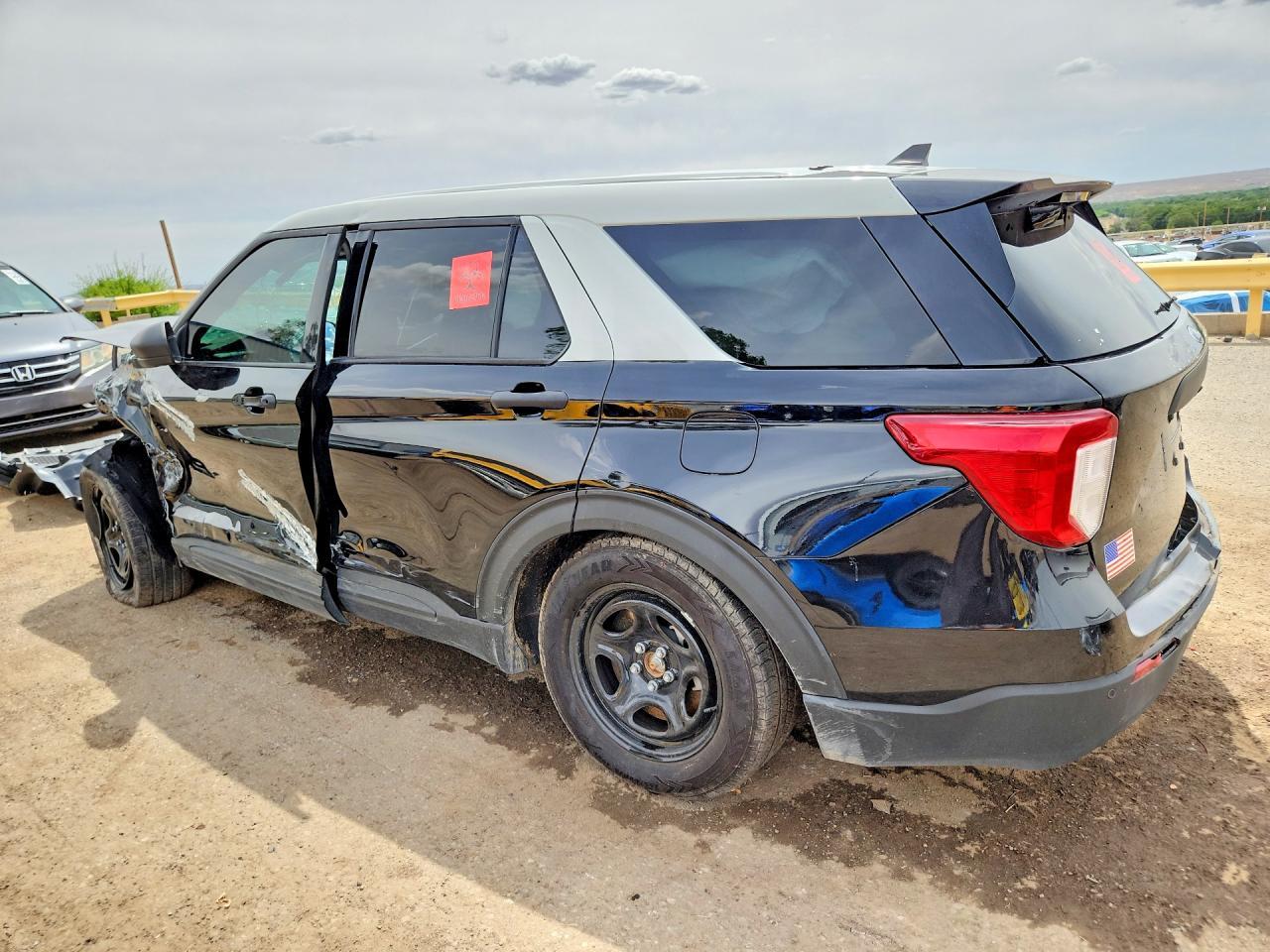 2024 Ford Explorer Police Interceptor - Image 2