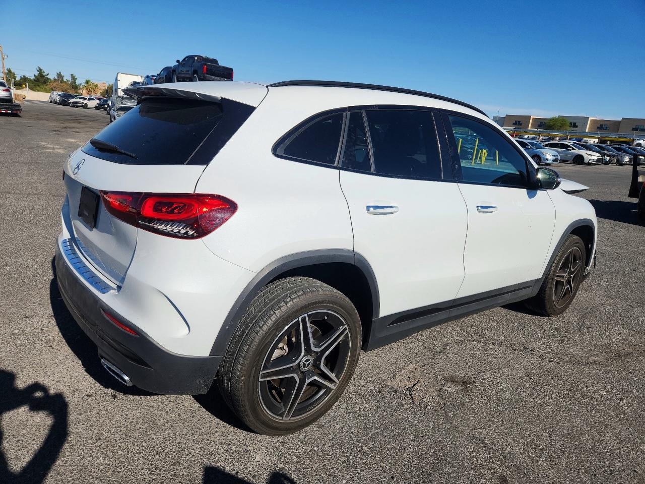 2022 Mercedes-Benz Gla 250 - Image 3