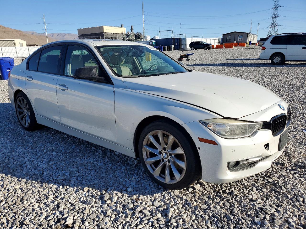 2013 BMW 328 I - Фото 4