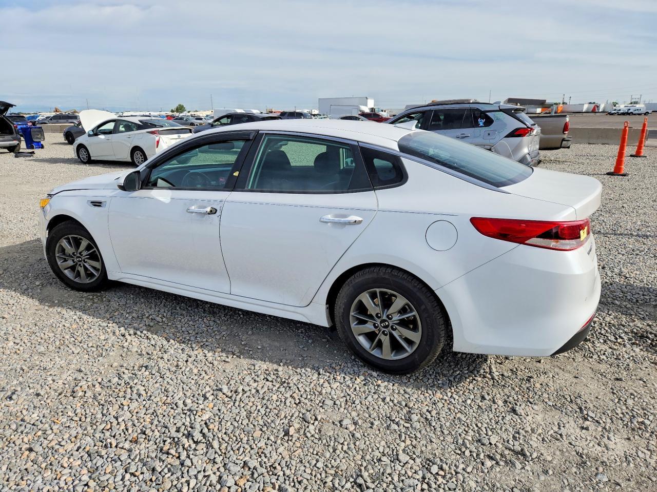 2018 Kia Optima Lx - Фото 2