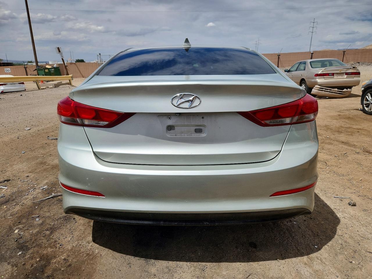 2017 Hyundai Elantra Se - Image 6