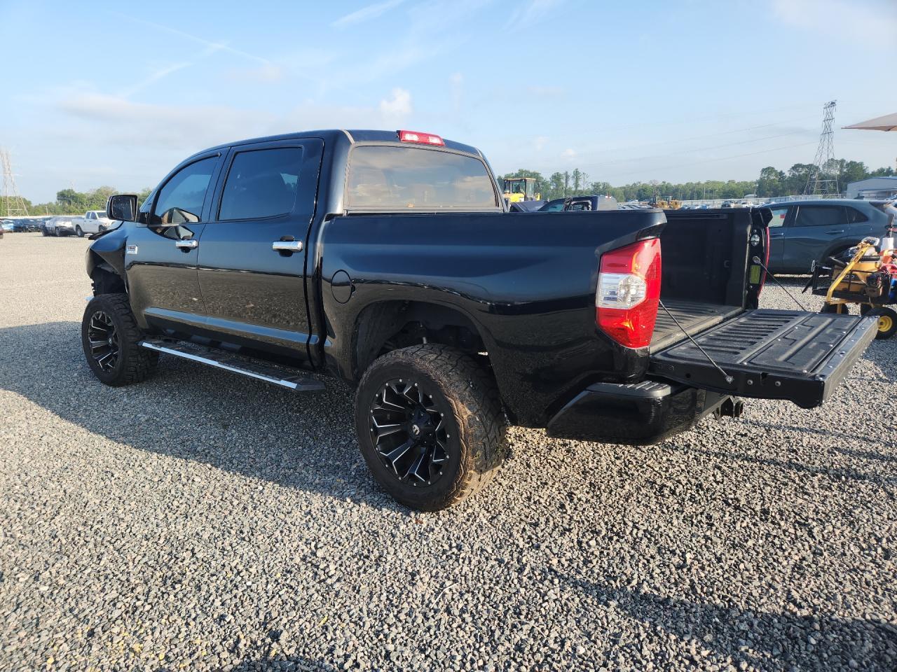 2018 Toyota Tundra 1794 Edition - Фото 2