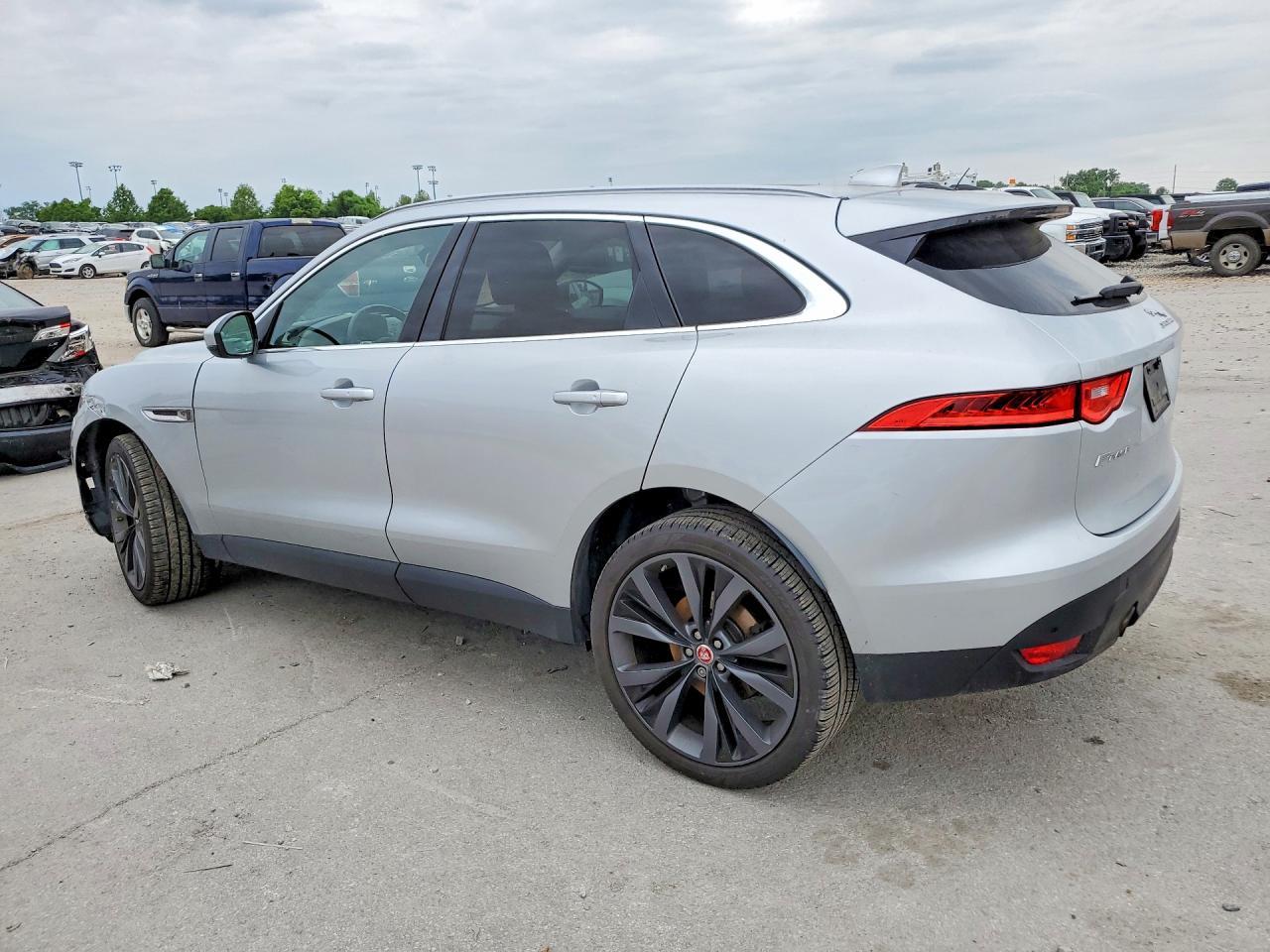 2018 Jaguar F-Pace Portfolio - Фото 2